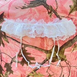 victoria's secret coquette y2k lace white frilly bow rhinestone lingerie piece